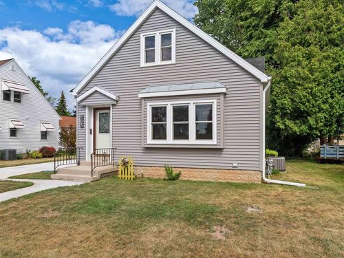 105 Bishop Avenue, Plymouth, WI, 53073 | Card Image