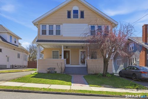 137 Linnmoore Street, Hartford, CT, 06114 | Card Image