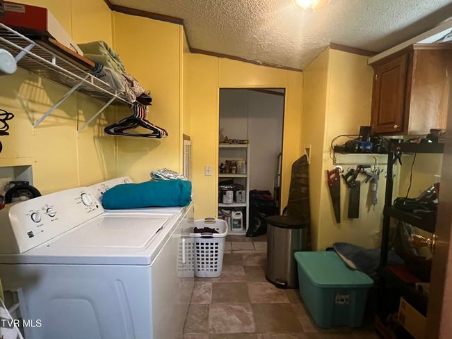 861 Hickory Tree Rd, House other with 3 bedrooms, 2 bathrooms and null parking in Bristol TN | Image 27