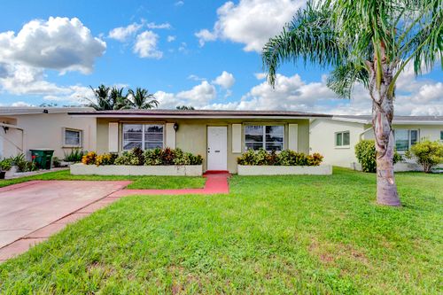 4938 Nw 54th Ct, Tamarac, FL, 33319-3252 | Card Image