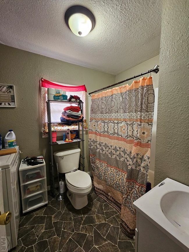 228 E 8 Th Ave, House other with 1 bedrooms, 1 bathrooms and 1 parking in Springfield CO | Image 7