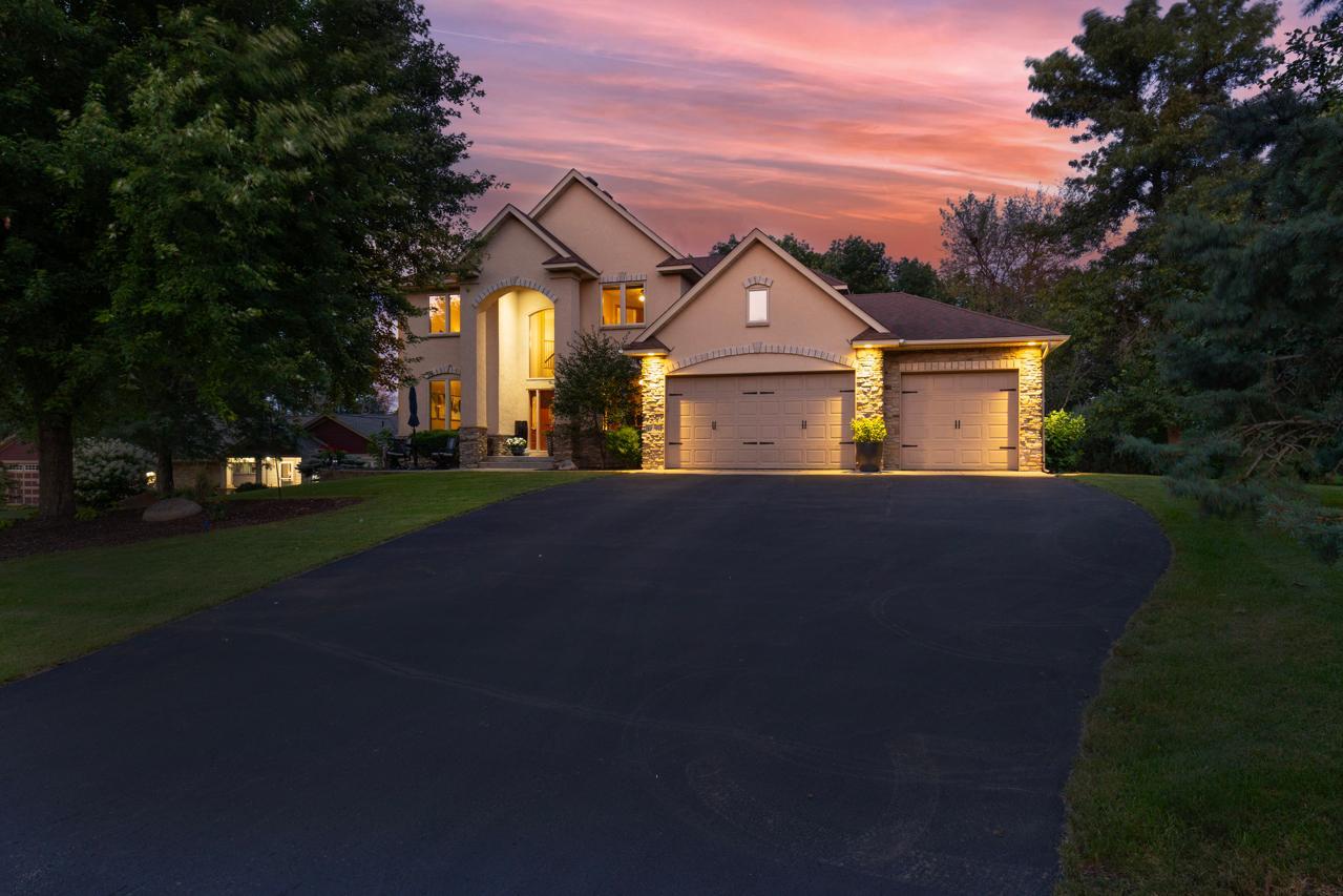 Haas Lake Cir, Prior Lake, MN 55372