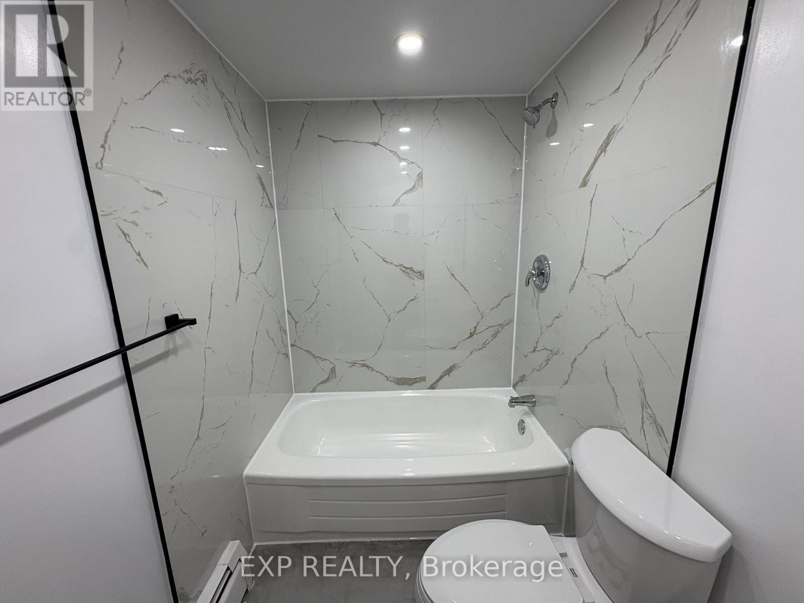 Residential Lease in Niagara Falls (Downtown) 4