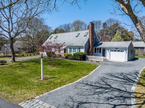 15 Runway Ln, Eastham, MA, 02642-2818 | Card Image