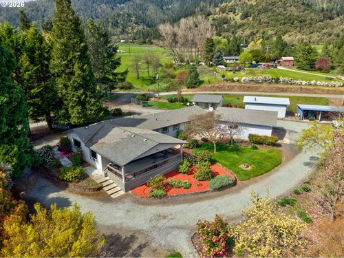 128 Market Ln, Myrtle Creek, OR, 97457-8705 | Card Image