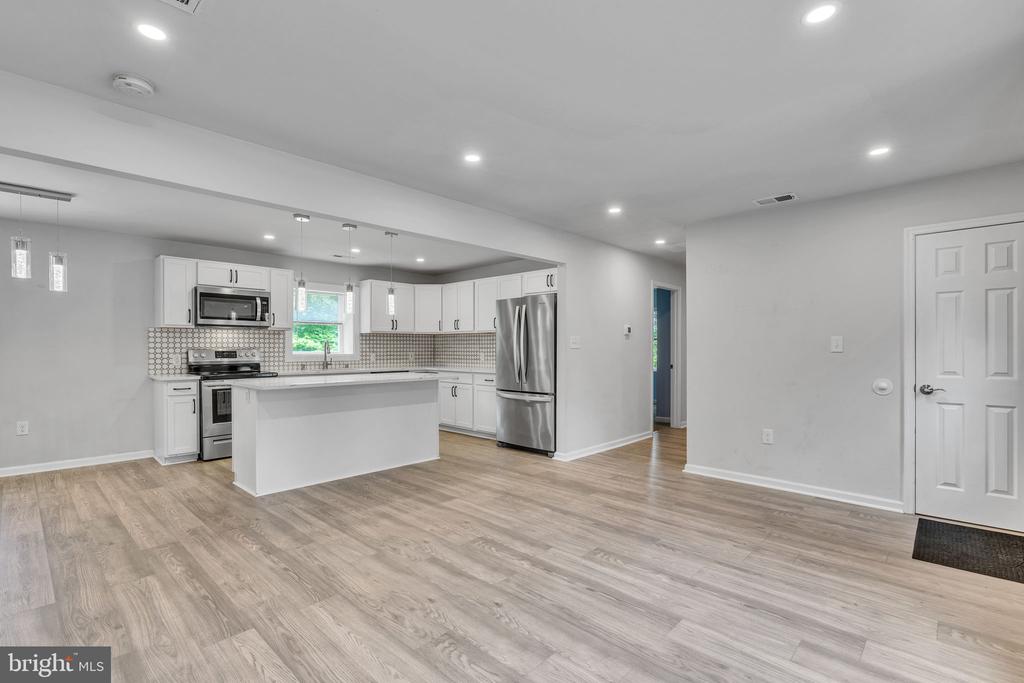 Residential Lease in WALDORF 5