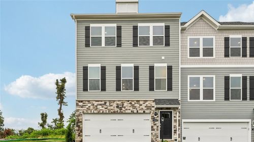 142 River Ridge Dr, Coraopolis, PA, 15108-8904 | Card Image