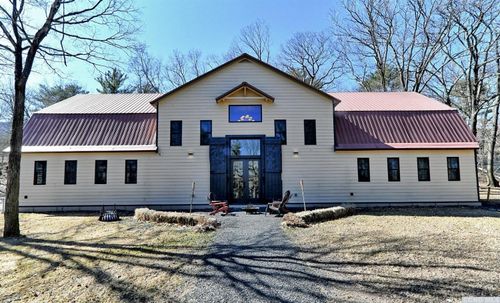400 Game Farm Rd, Catskill, NY, 12414-5517 | Card Image
