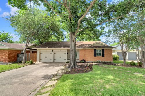 1815 Oates Dr, Dallas, TX, 75228-4207 | Card Image