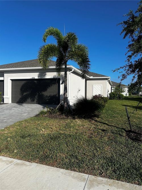 8746 Saint Kitts Cir, ENGLEWOOD, FL, 34224-5249 | Card Image
