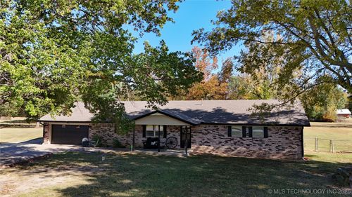 15090 N 251 Rd, Okmulgee, OK, 74447-2185 | Card Image