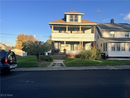 1214 Roslyn Ave Sw, Canton, OH, 44710-2028 | Card Image