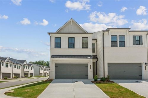 93-2011 Underwood Dr, Lawrenceville, GA, 30043-7692 | Card Image