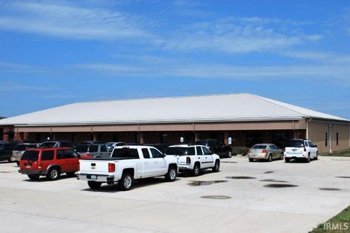 404 W Air Park Dr, Muncie, IN, 47303-1886 | Card Image