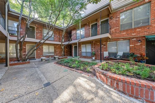 201-4525 Gilbert Ave, Dallas, TX, 75219-2126 | Card Image