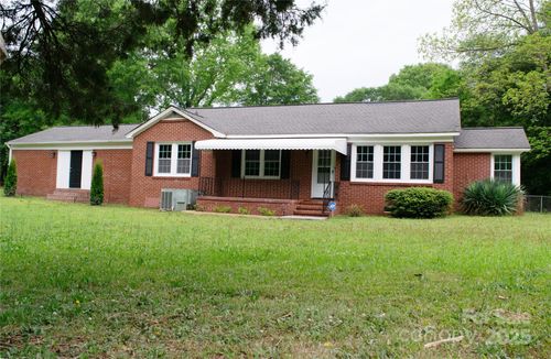 925 Grace Ave, Lancaster, SC, 29720-4250 | Card Image
