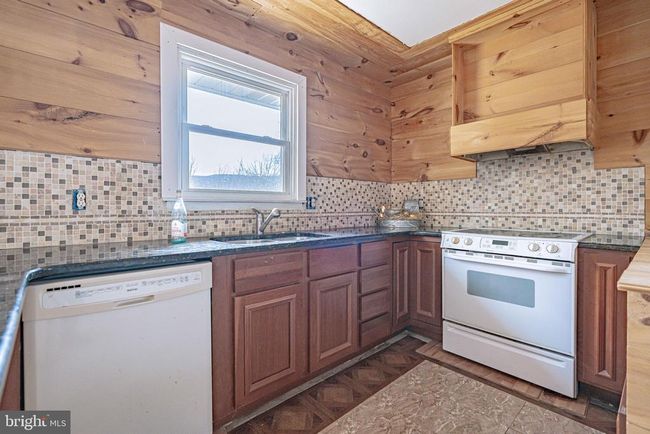 3394 Summer Valley Rd, House other with 3 bedrooms, 1 bathrooms and null parking in New Ringgold PA | Image 11