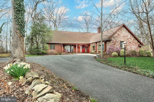 10 White Oak Trl, GETTYSBURG, PA, 17325-8039 | Card Image