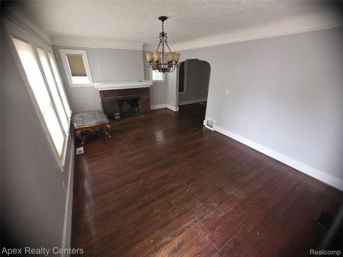 6444 Coleman St, Dearborn, MI, 48126-2024 | Card Image