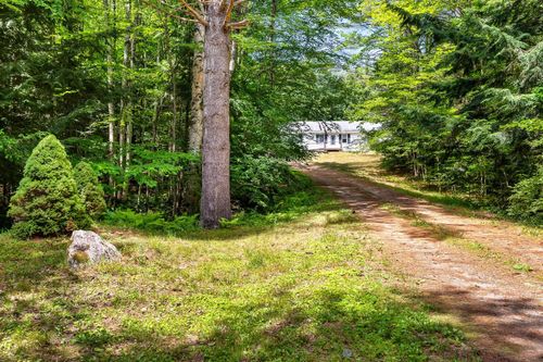 769 Davidson Hill Rd, Chester, VT, 05143-8317 | Card Image
