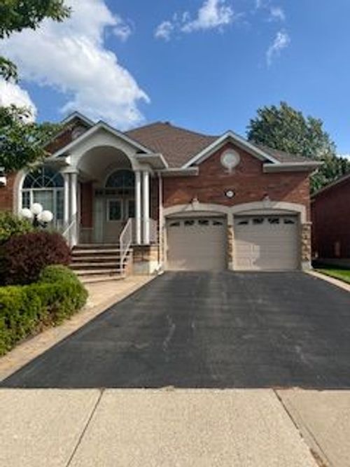 2314 Woodridge Way, Oakville, ON, L6H6S3 | Card Image