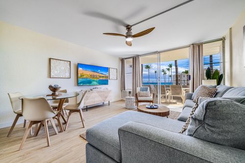 apt-300-150 Hauoli St, Wailuku, HI, 96793-9532 | Card Image