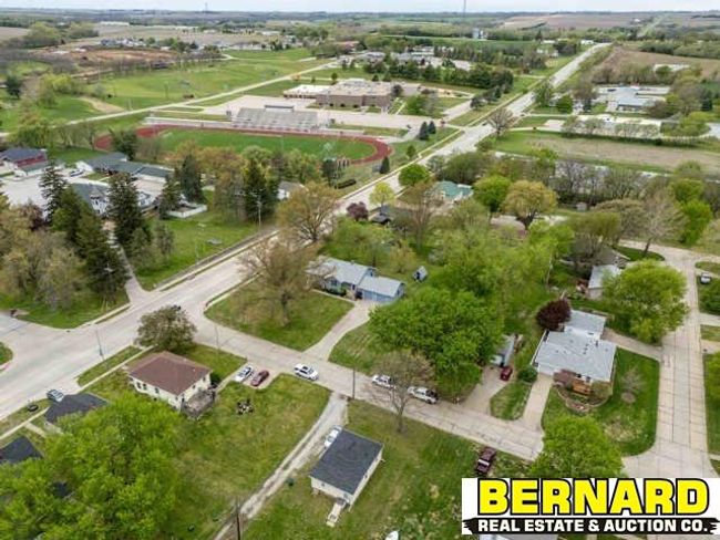 1600 Central Ave, House other with 5 bedrooms, 3 bathrooms and 2 parking in Auburn NE | Image 8