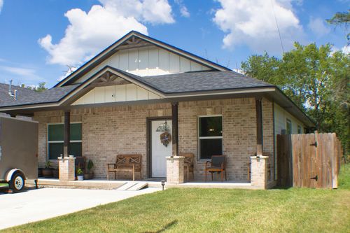 308 Waco St, Bryan, TX, 77803-2970 | Card Image