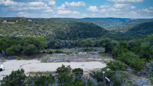 3421 Timbercreek Rd, Pipe Creek, TX, 78063-5463 | Card Image