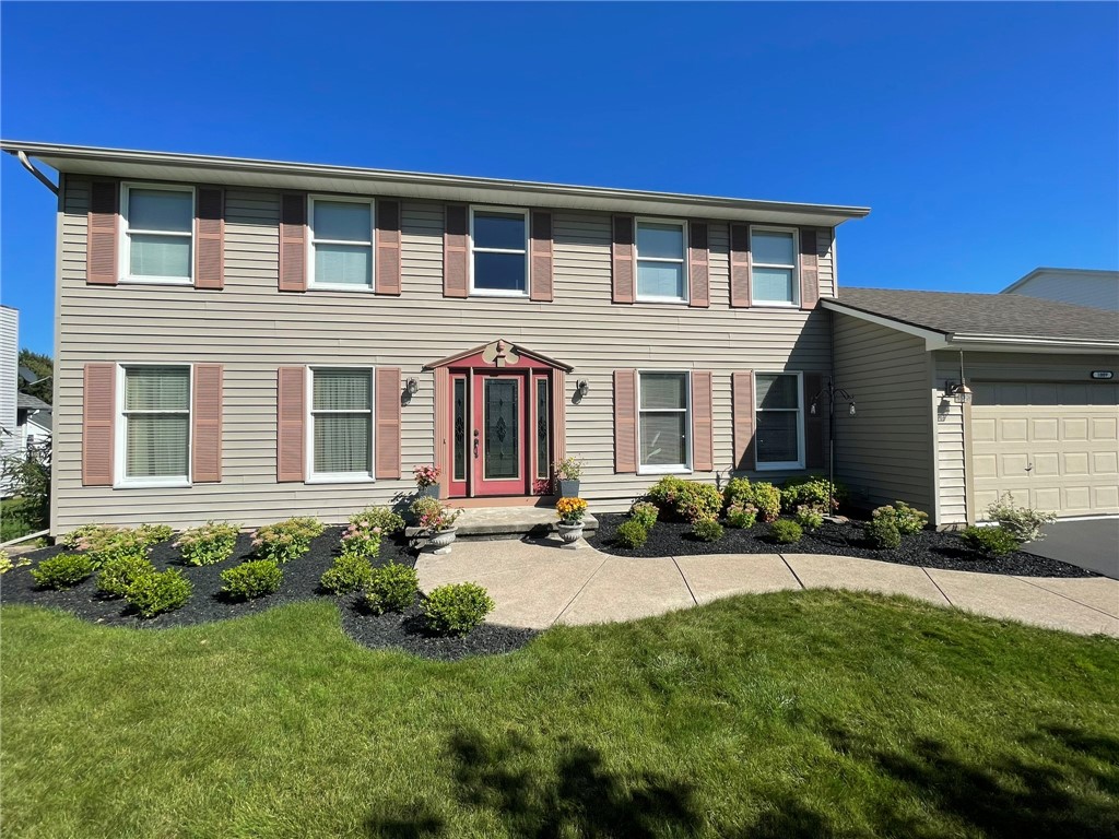 Guinevere Dr, Rochester, NY 14626