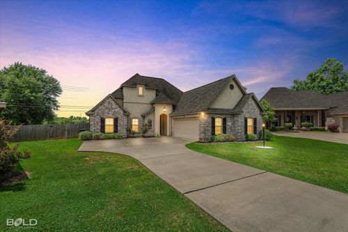 1002 Green Wood Cir, Haughton, LA, 71037-8890 | Card Image