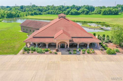 6633 E Main St, Maryville, IL, 62062-5463 | Card Image