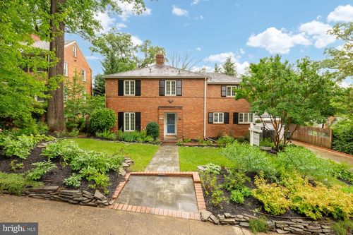 811 26th Pl S, ARLINGTON, VA, 22202-2409 | Card Image