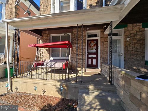 147 W Douglass St, READING, PA, 19601-2056 | Card Image