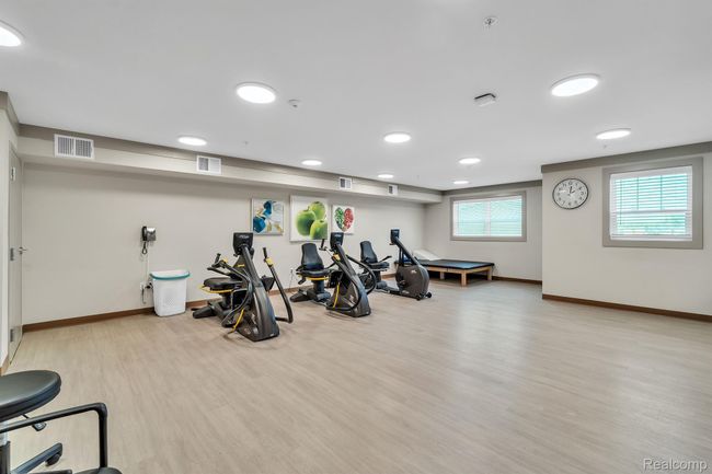 APT-201 - 1957 S Telegraph Rd, Condo with 2 bedrooms, 2 bathrooms and null parking in Bloomfield Hills MI | Image 39
