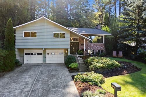 4505 Merry Ln W, University Place, WA, 98466-1330 | Card Image