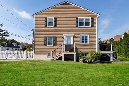 2-105 Florence St, Mamaroneck, NY, 10543-2924 | Card Image