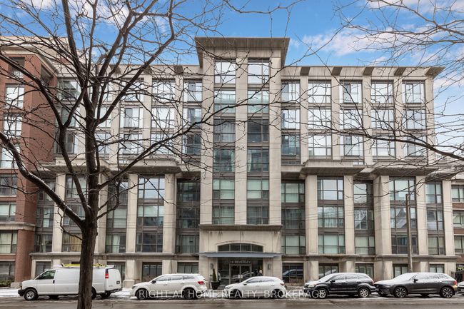 703 - 18 Beverley St, Condo with 3 bedrooms, 2 bathrooms and 2 parking in Toronto ON | Image 26