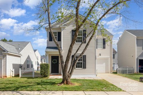 1227 Triece Ln, Charlotte, NC, 28215-4218 | Card Image