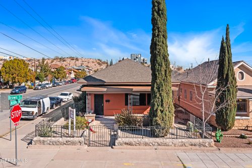 1018 Brown St, El Paso, TX, 79902-4703 | Card Image
