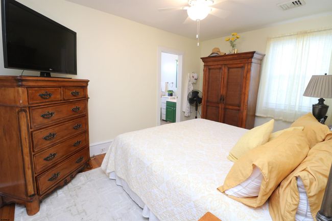 7007 Winchester Ave, Condo with 2 bedrooms, 2 bathrooms and null parking in Ventnor City NJ | Image 14