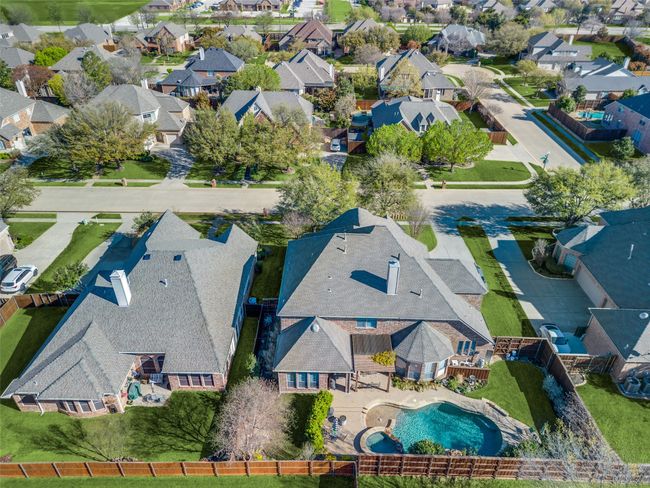 Aerial view of home & backyard | Image 30