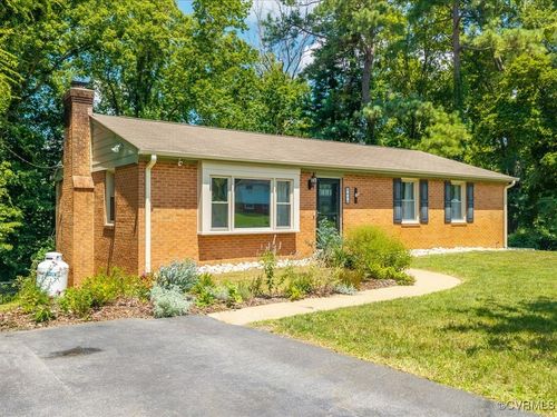8070 Meadow Dr, Mechanicsville, VA, 23111-3510 | Card Image