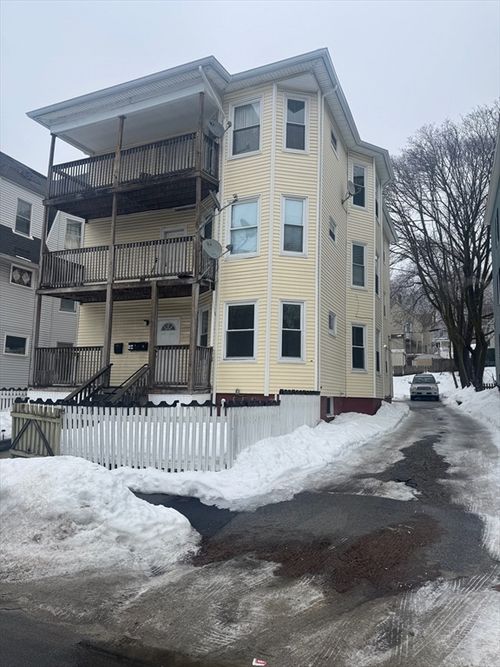 apt-1-16 Ashton St, Worcester, MA, 01605-2685 | Card Image