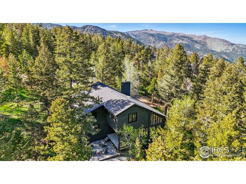 1750 Deer Trail Rd, Boulder, CO, 80302-9468 | Card Image