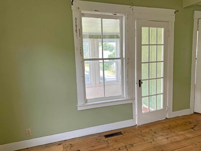 6 Brown St, House other with 3 bedrooms, 1 bathrooms and null parking in Bellows Falls VT | Image 8