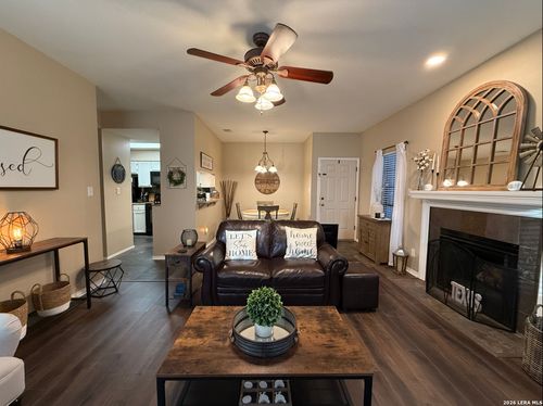2423-11839 Parliament St, San Antonio, TX, 78216-2488 | Card Image