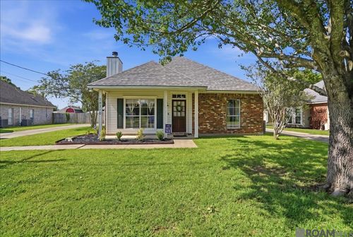 38210 Charleston Rd, Prairieville, LA, 70769-4104 | Card Image