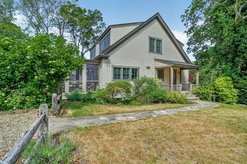 37 Old Hedge Row, Vineyard Haven, MA, 02568-6458 | Card Image