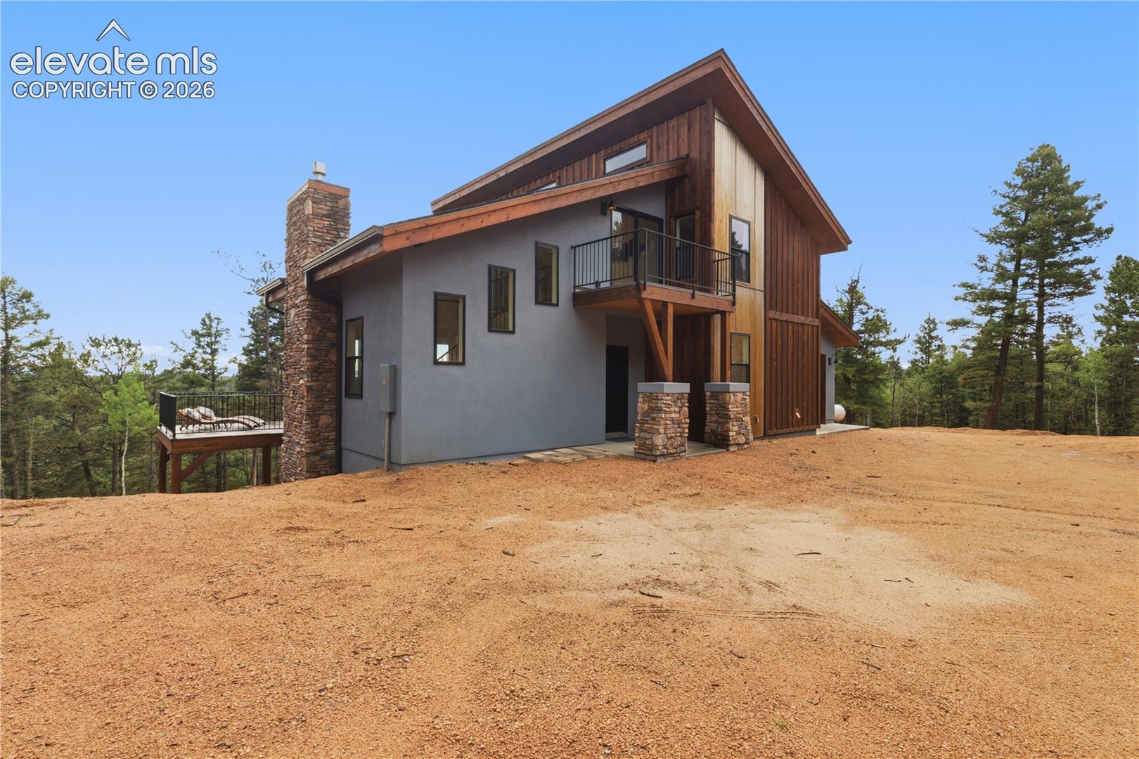 Residential in Divide 5